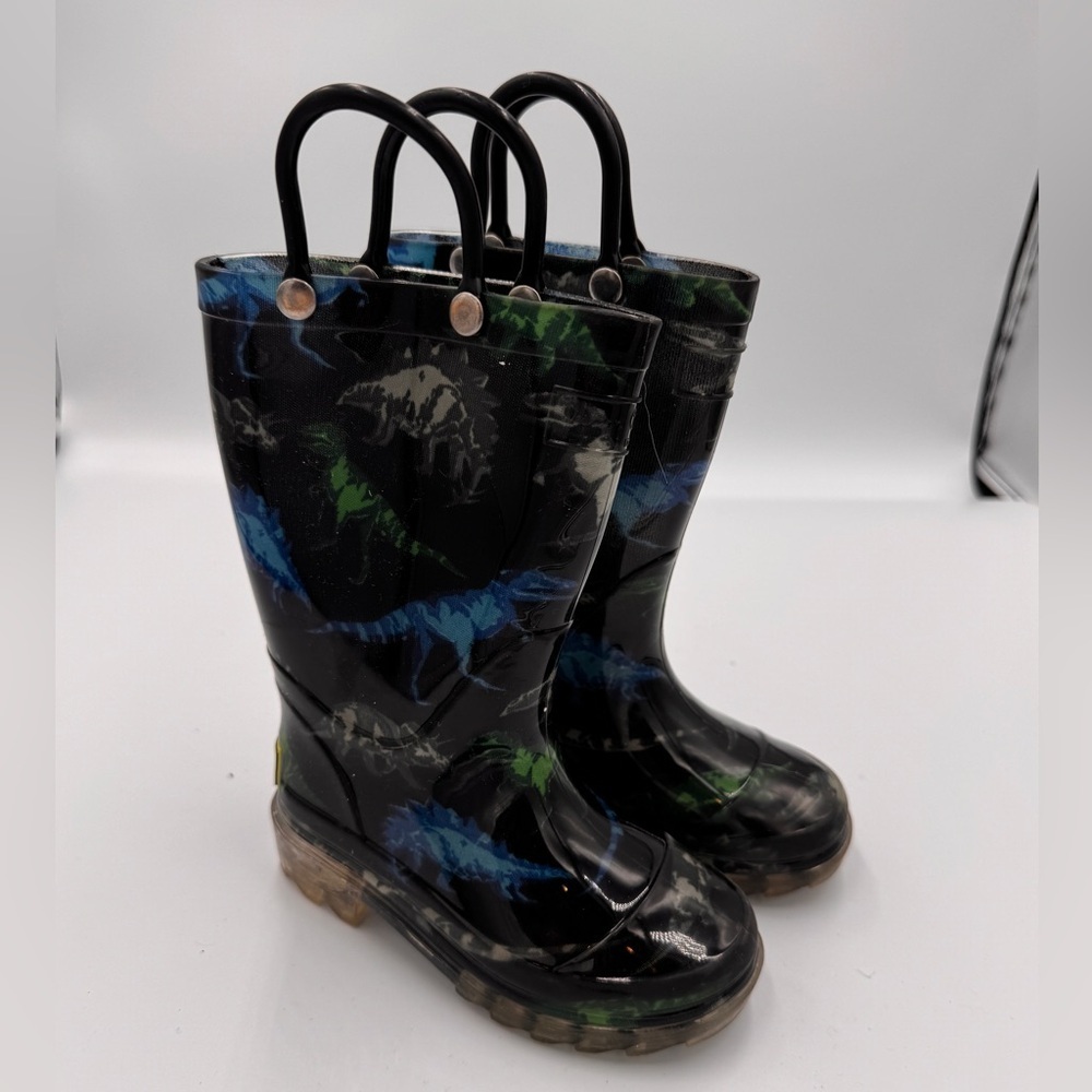 Western Chief Toddler Boy Size 6 Black and Blue Dinosaur Light Up Rain Boots